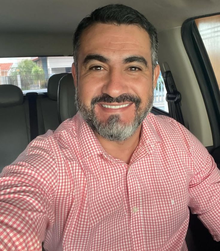 Luis M
